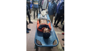 চাঁপাইনবাবগঞ্জ পৌর এলাকার মাওরি পাড়ায় ছুরিকাঘাতে  ১ জন নিহত