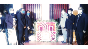 চাঁপাইনবাবগঞ্জে একুশের প্রথম প্রহরে শহীদদের প্রতি বিনম্র শ্রদ্ধা