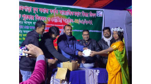 দিবস উপলক্ষে নয়নশুকা গুমপাড়া যুব সমাজের আলোচনা ও পুরস্কার বিতরণ