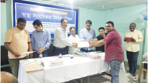 চাঁপাইনবাবগঞ্জে স্বাস্থ্য সাংবাদিকতা বিষয়ে প্রশিক্ষণ অনুষ্ঠিত