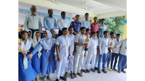 চাঁপাইনবাবগঞ্জে স্কুলভিত্তিক দাবা প্রতিযোগিতার পুরস্কার বিতরণ 