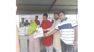 আশ্রয়ণ প্রকল্পের ৫০টি পরিবারকে ঈদ সামগ্রী উপহার দিয়েছে  ম্যাক্স হাসপাতাল