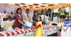 নবাবগঞ্জ সরকারি বালিকা উচ্চ বিদ্যালয়ে বার্ষিক ক্রীড়া প্রতিযোগিতার পুরস্কার বিতরণ 