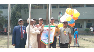 নবাবগঞ্জ সরকারি কলেজে নবীন বরণ ও বার্ষিক ক্রীড়া প্রতিযোগিতার পুরস্কার বিতরণ
