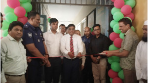 চাঁপাইনবাবগঞ্জে ড্রাইভিং লাইসেন্স পরীক্ষা ও বায়োমেট্রিক গ্রহণ কার্যক্রমের উদ্বোধন