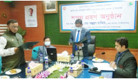 ভোলাহাটের দলদলি ইউনিয়ন পরিষদের নবনির্বাচিত চেয়ারম্যান আরজেদ আলীর শপথ গ্রহণ
