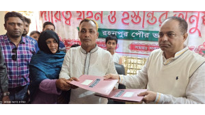 দায়িত্ব  নিলেন রহনপুর পৌর মেয়র মতিউর রহমান খাঁন মতি  