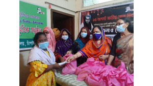 প্রতিবন্ধী স্কুল, হাফেজিয়া মাদ্রাসা ও এতিমখানায় ওয়েল ফেয়ার ক্লাবের খাদ্য সামগ্রী ও মাস্ক বিতরণ  