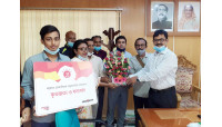 করোনা মোকাবিলায় সম্মুখসারির যোদ্ধাদের ধন্যবাদ ও কৃতজ্ঞতা জানালো বন্ধুসভার বন্ধুরা