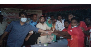 মরহুম মহসিন আলী স্মৃতি ফুটবল টুর্ণামেন্টে মাষ্টারপাড়া ফুটবল দল