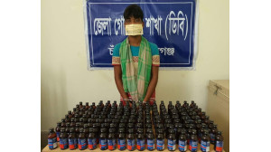 শিবগঞ্জে ডিবি’র অভিযানে দেড়শ’ বোতল ফেনসিডিলসহ গ্রেফতার ১