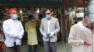 জেলা প্রশাসক ও চেম্বার সভাপতির বাজার পরিদর্শন