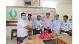 জাতীয় সাহিত্য পরিষদ চাঁপাইনবাবগঞ্জ জেলা শাখার নতুন কমিটির দায়িত্ব গ্রহণ