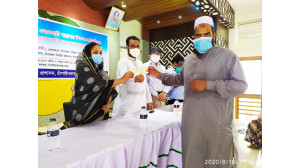 নন এমপিও মাদরাসা শিক্ষকদের মাঝে প্রধানমন্ত্রীর অনুদানের চেক প্রদান 