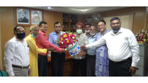 বিদায়ী জেলা প্রশাসক এ জেড এম নুরুল হককে চেম্বার, এরফান গ্রুপ ও চাল কল মালিক গ্রুপের সংবর্ধনা 