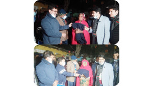 মধ্যরাতে রেল স্টেশনের ছিন্নমূল ও হরিজন পল্লীতে জেলা প্রশাসকের কম্বল বিতরণ