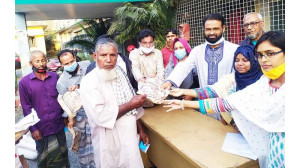 চাঁপাইনবাবগঞ্জে  ৫,২৬০ কৃষকের মাঝে বিনামূল্যে বীজ ও সার বিতরণ কর্মসূচী উদ্বোধন