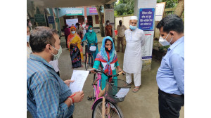 গোবরাতলা ইউনিয়নে ছাত্রীদের মাঝে বাইসাইকেল প্রদান