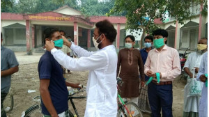 ৩ ইউনিয়নে উপজেলা চেয়ারম্যানের মাস্ক বিতরণ ও সচেতনতামূলক সভা