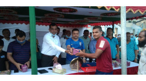 প্রীতি ফুটবল ম্যাচের মধ্যদিয়ে মাঠে গড়ালো খেলা জেলা ক্রীড়া ফুটবল দল ৫-০ গোলে জয়ী 