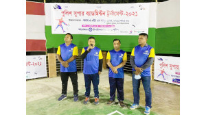 চাঁপাইনবাবগঞ্জে পুলিশ সুপার ব্যাডমিন্টন টুর্নামেন্টে  শুভ উদ্বোধন