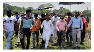 গোমস্তাপুরে খাস জমি দখলমুক্ত করলো জেলা প্রশাসন