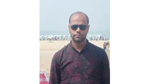  পবিত্র ঈদুল ফিতর উপলক্ষে বিশিষ্ট ব্যবসায়ী ওমর ফারুকের শুভেচ্ছা