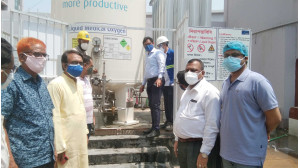 চাঁপাইনবাবগঞ্জ সদর হাসপাতালে করোনা ইউনিটে কেন্দ্রীয় অক্সিজেন সরবরাহের সরবরাহের উদ্বোধন 