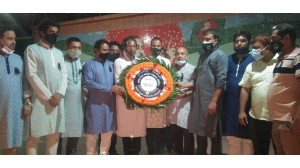 শোকবহ আগস্টের প্রথম দিনে স্বেচ্ছাসেবক লীগের মোমবাতি প্রজ্জ্বলন