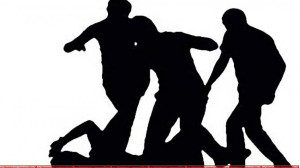 চাঁপাইনবাবগঞ্জে ছিনতাই করার সময় কিশোর গ্যাংয়ের তিন সদস্যকে আটক 