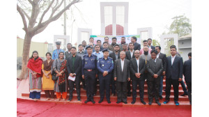  চাঁপাইনবাবগঞ্জ পলিটেকনিক ইন্সটিটিউটে শহীদ মিনারের উদ্বোধন