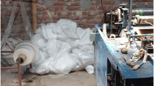 উদয় সংঘ মোড়ে অননুমোদিত পলিথিন উৎপাদন করায় ৫০হাজার টাকা জরিমানা 