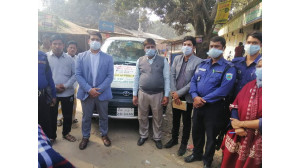 অস্বাস্থ্যকর পরিবেশে খাবার তৈরির অভিযোগে  ১০ হাজার টাকা জরিমানা