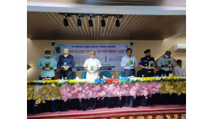 চাঁপাইনবাবগঞ্জে মুক্তিযুদ্ধ বিষয়ক প্রকাশনা ‘অগ্নিস্বাক্ষর’ মোড়ক উন্মোচন